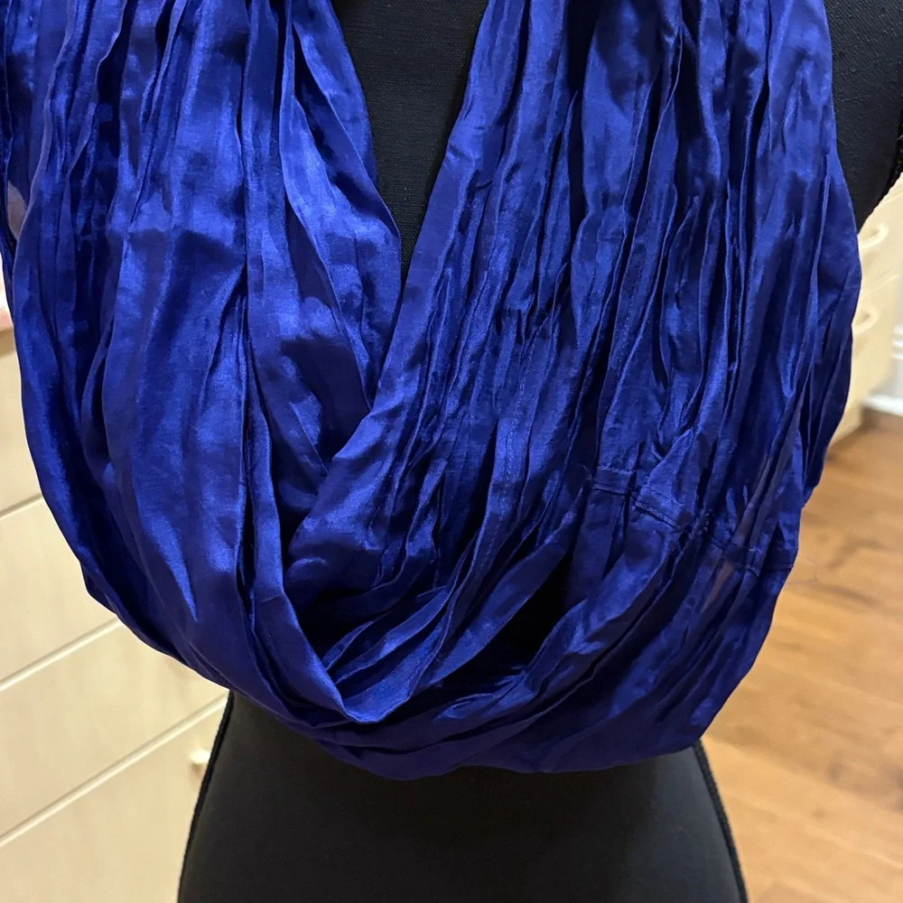 Source Unknown Deep Blue Scarf